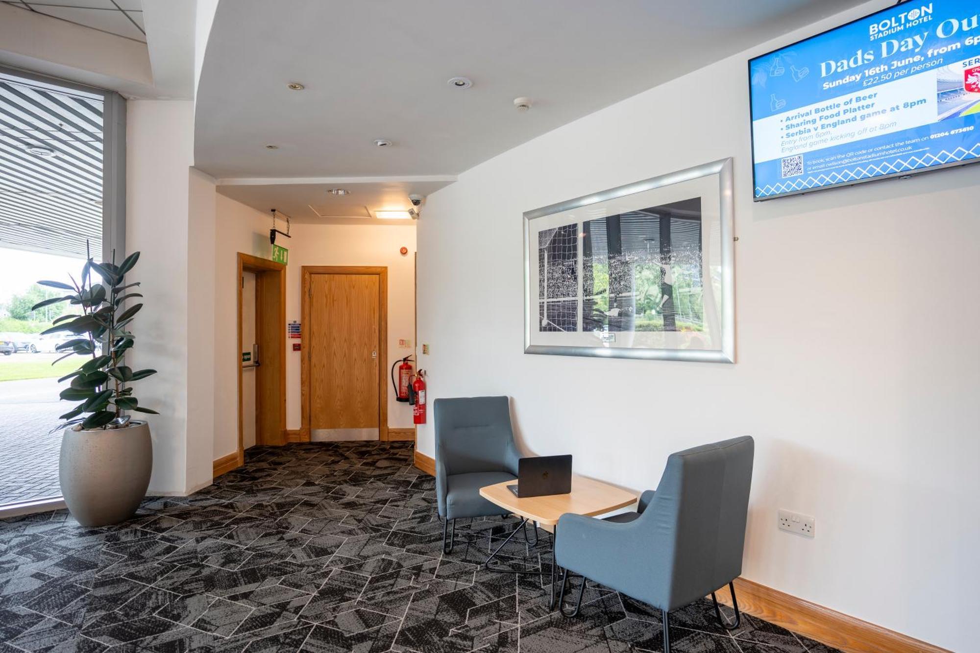 The Bolton Stadium Hotel, A Member Of Radisson Individuals Εξωτερικό φωτογραφία