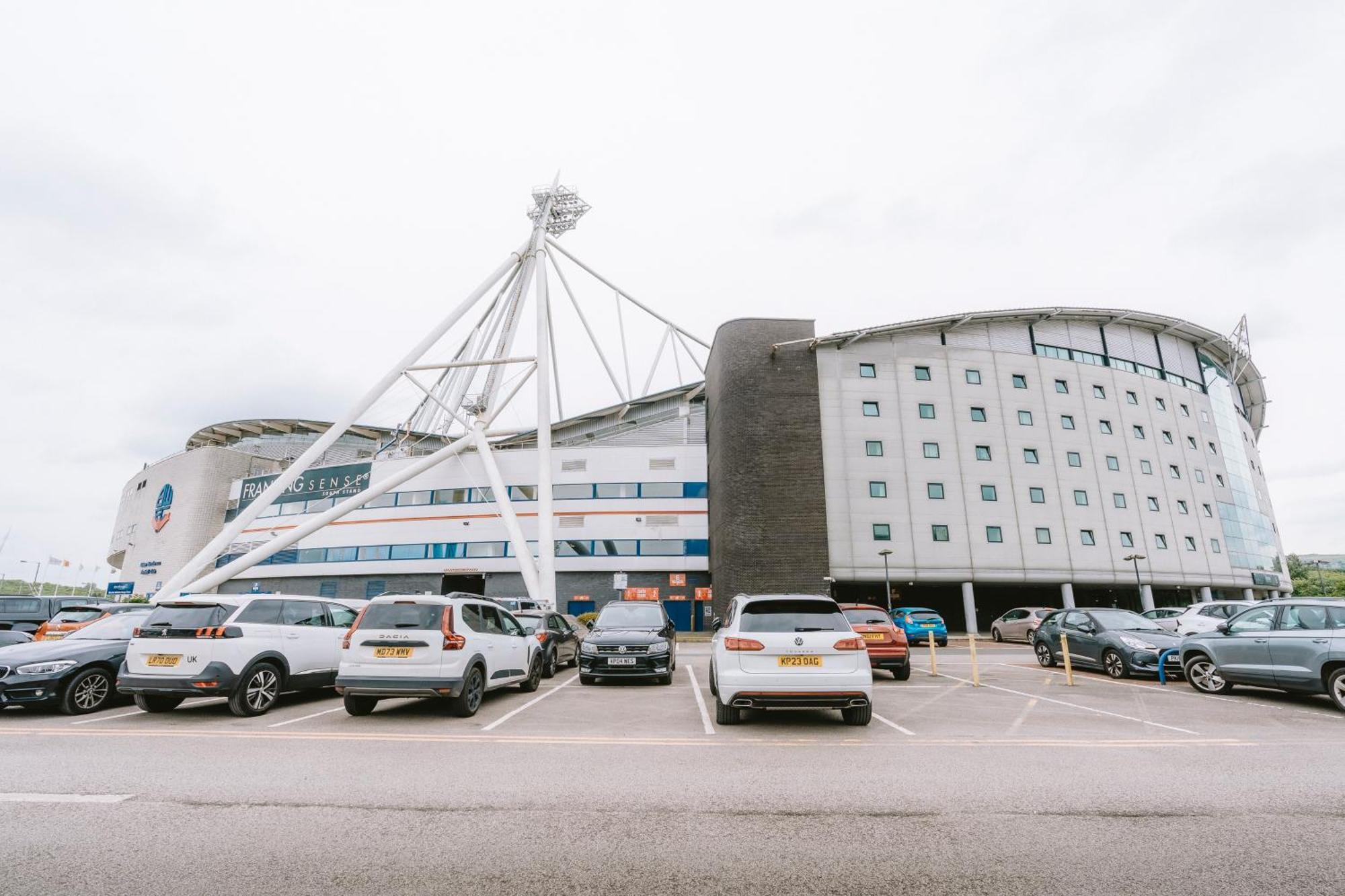 The Bolton Stadium Hotel, A Member Of Radisson Individuals Εξωτερικό φωτογραφία