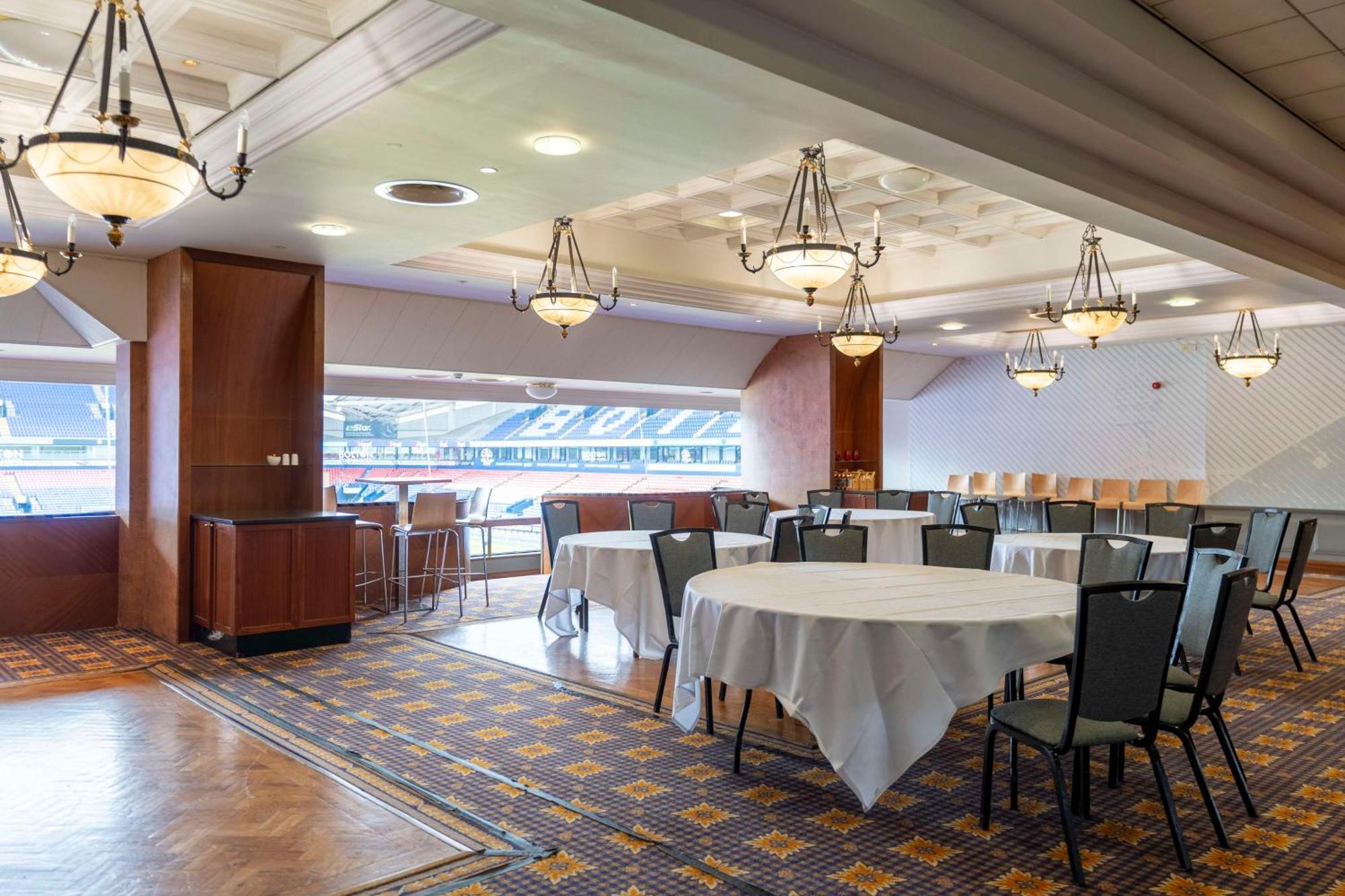 The Bolton Stadium Hotel, A Member Of Radisson Individuals Εξωτερικό φωτογραφία