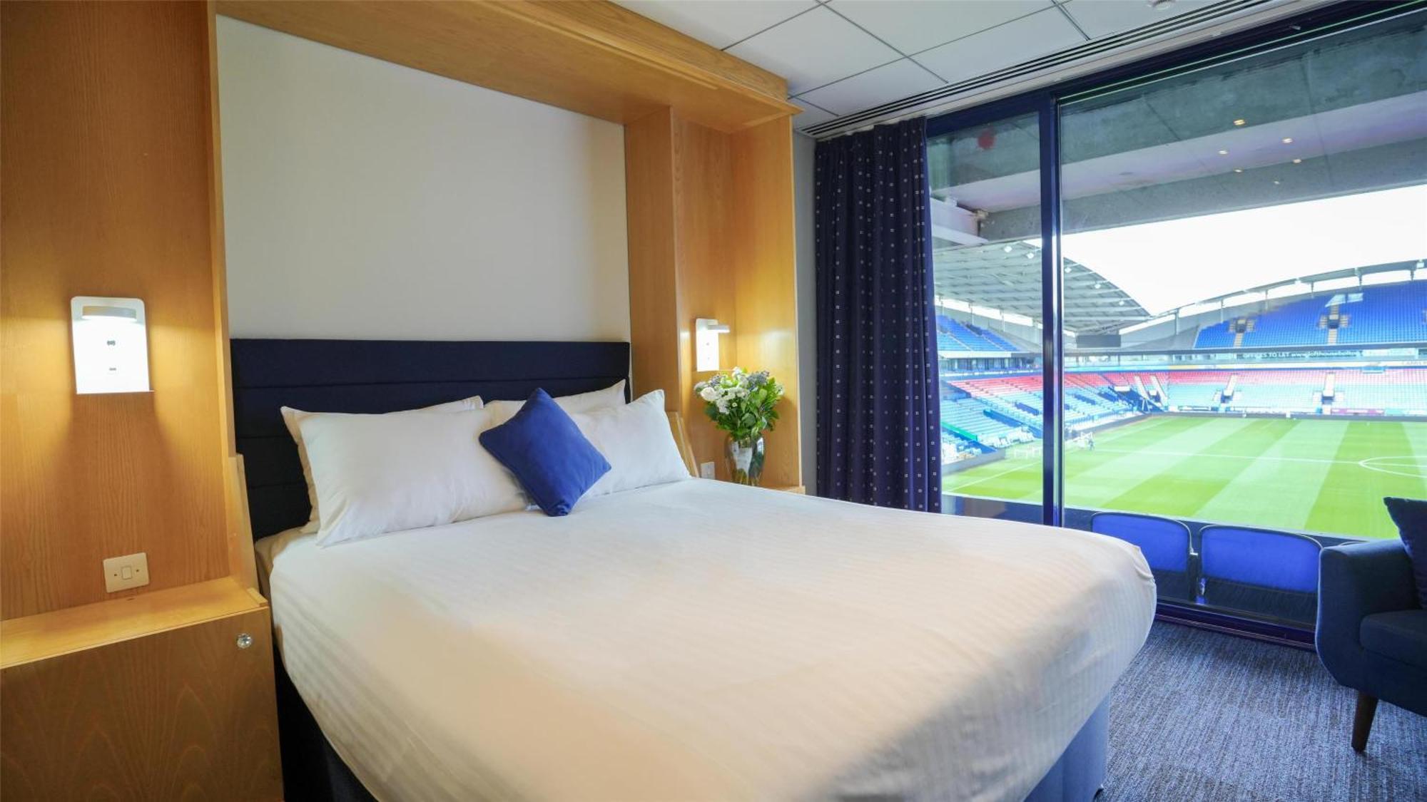 The Bolton Stadium Hotel, A Member Of Radisson Individuals Εξωτερικό φωτογραφία
