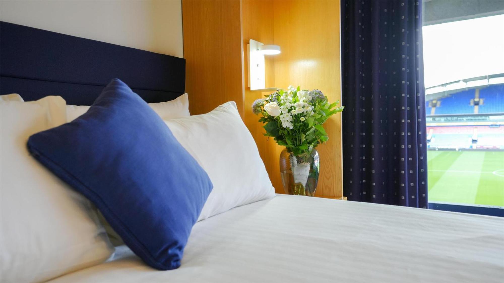 The Bolton Stadium Hotel, A Member Of Radisson Individuals Εξωτερικό φωτογραφία